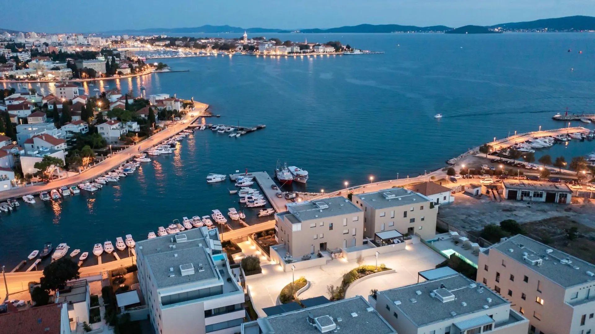 Apartment Seafront Luxury Suite Idassa By Belmont Realty Zadar